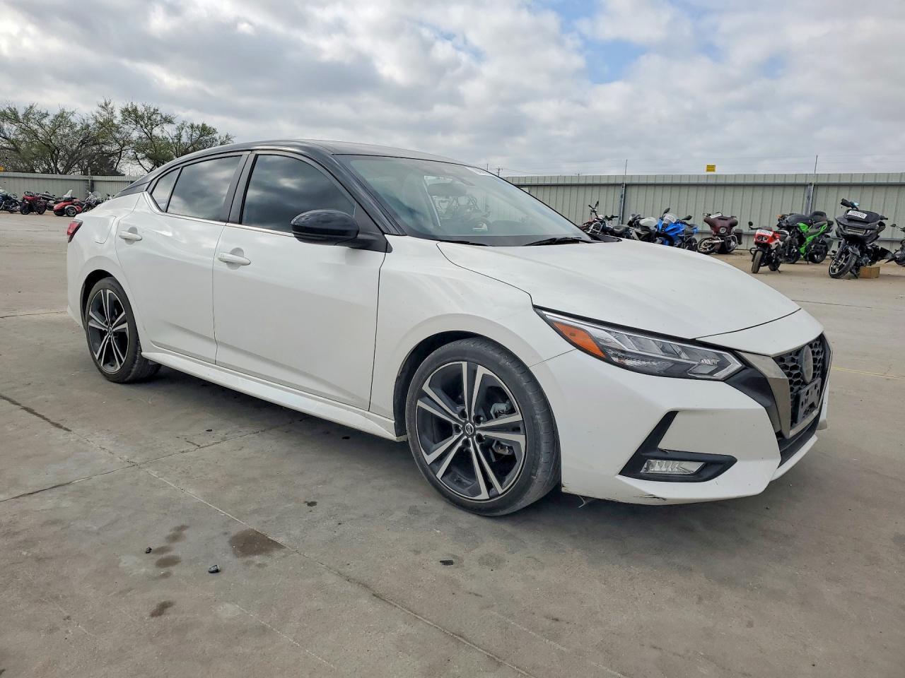 2023 Nissan Sentra Sr - Image 4