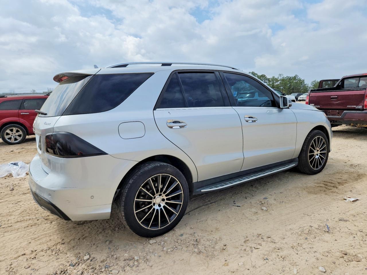 2016 Mercedes-Benz Gle 350 4Matic - Фото 3