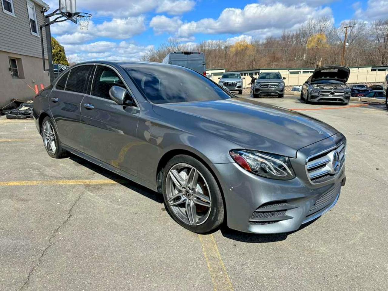 2018 Mercedes-Benz E 400 4Matic - Image 4