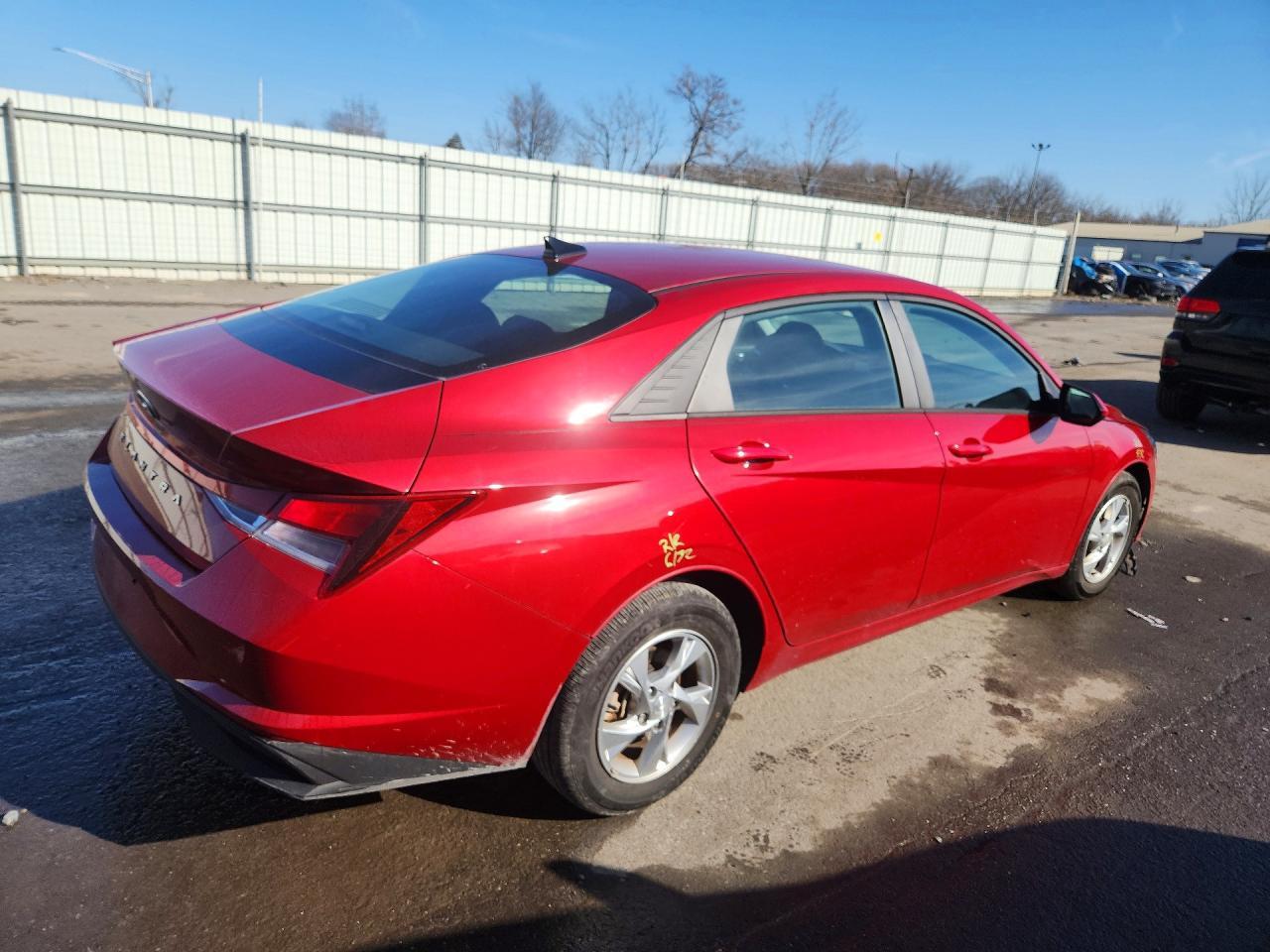 2023 Hyundai Elantra Se - Фото 3