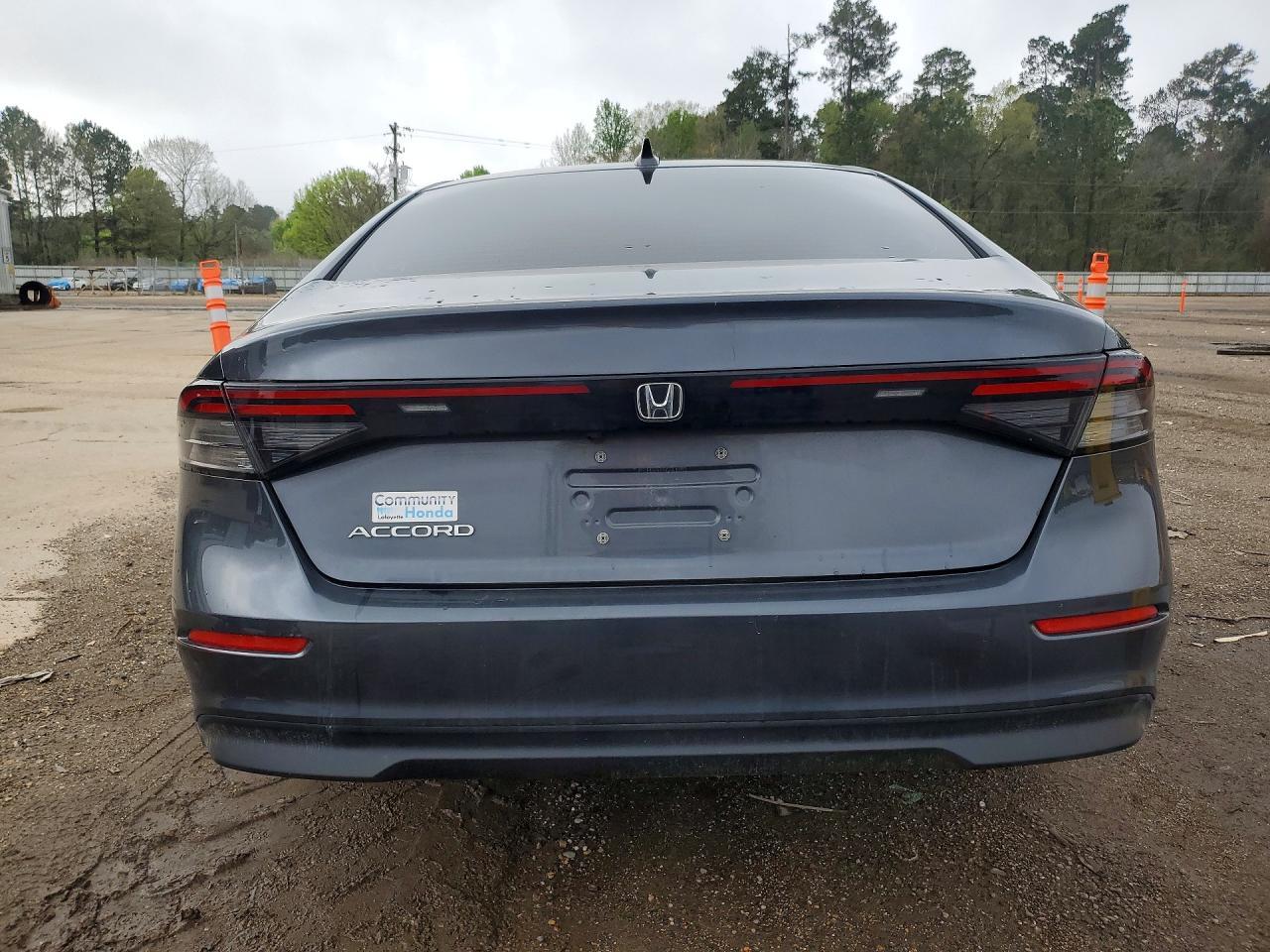 2023 Honda Accord Ex - Image 6