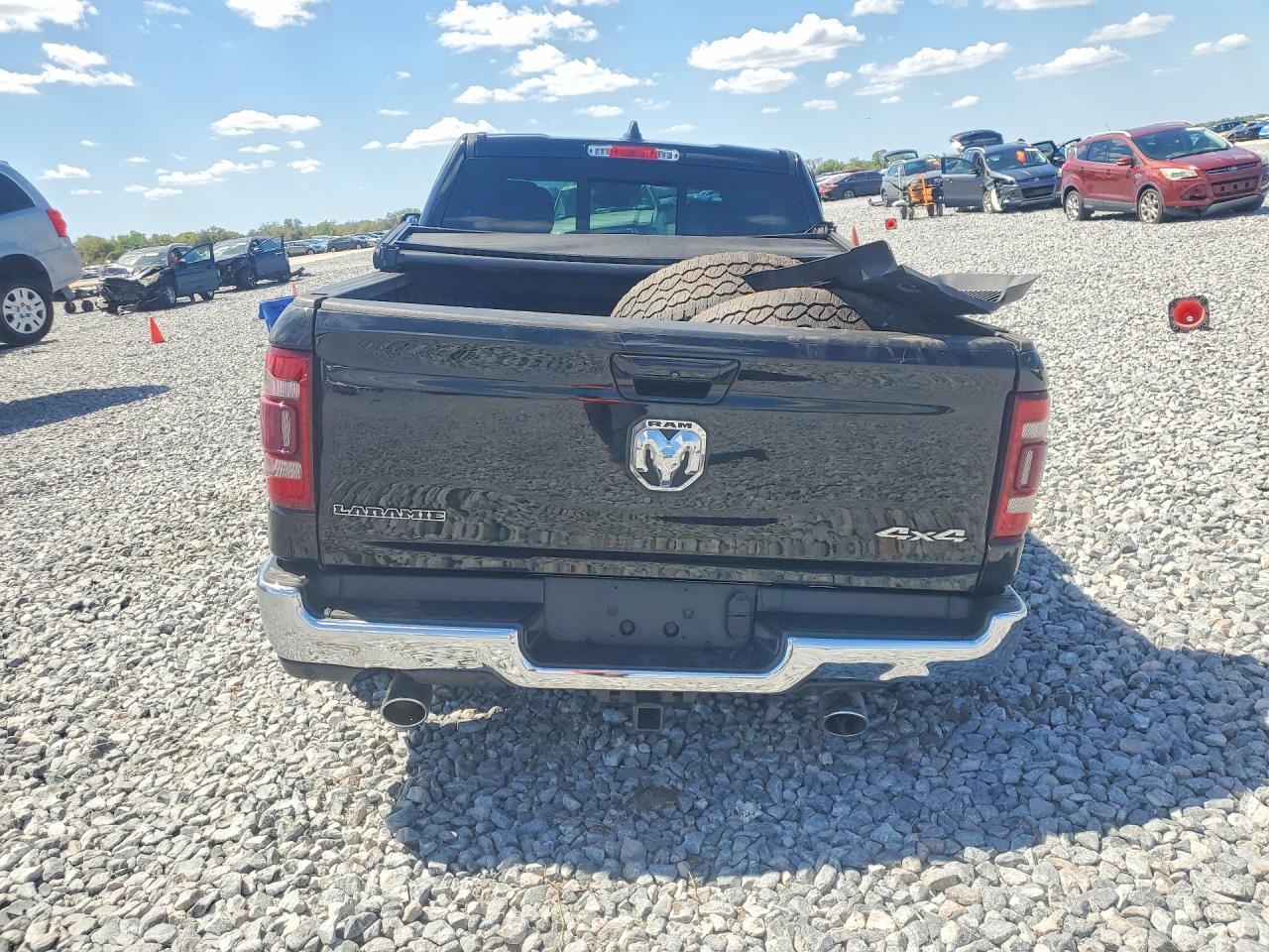 2023 Ram 1500 Laramie - Фото 6