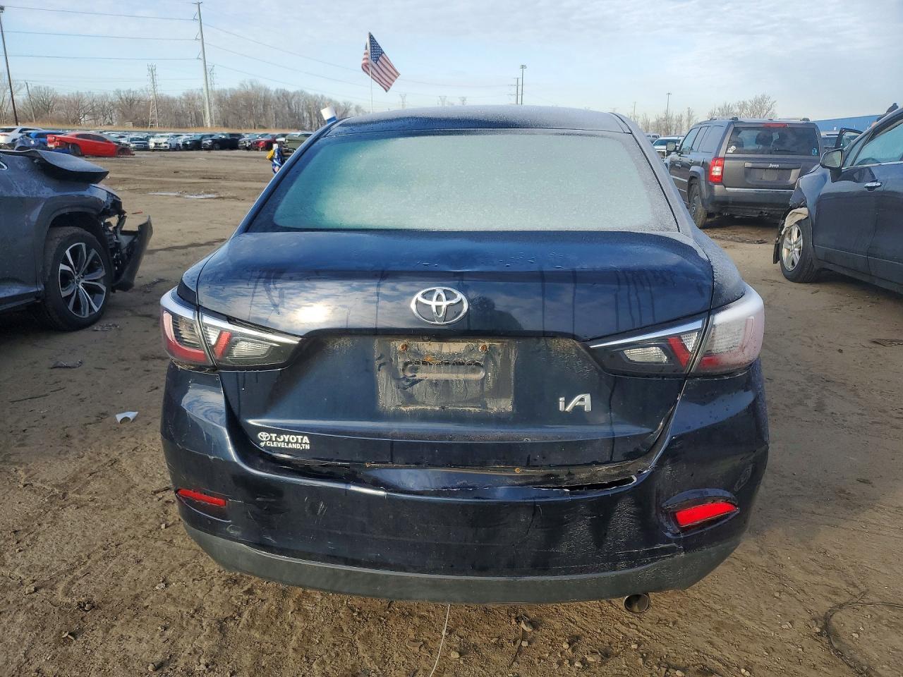 2017 Toyota Yaris Ia Base - Image 6