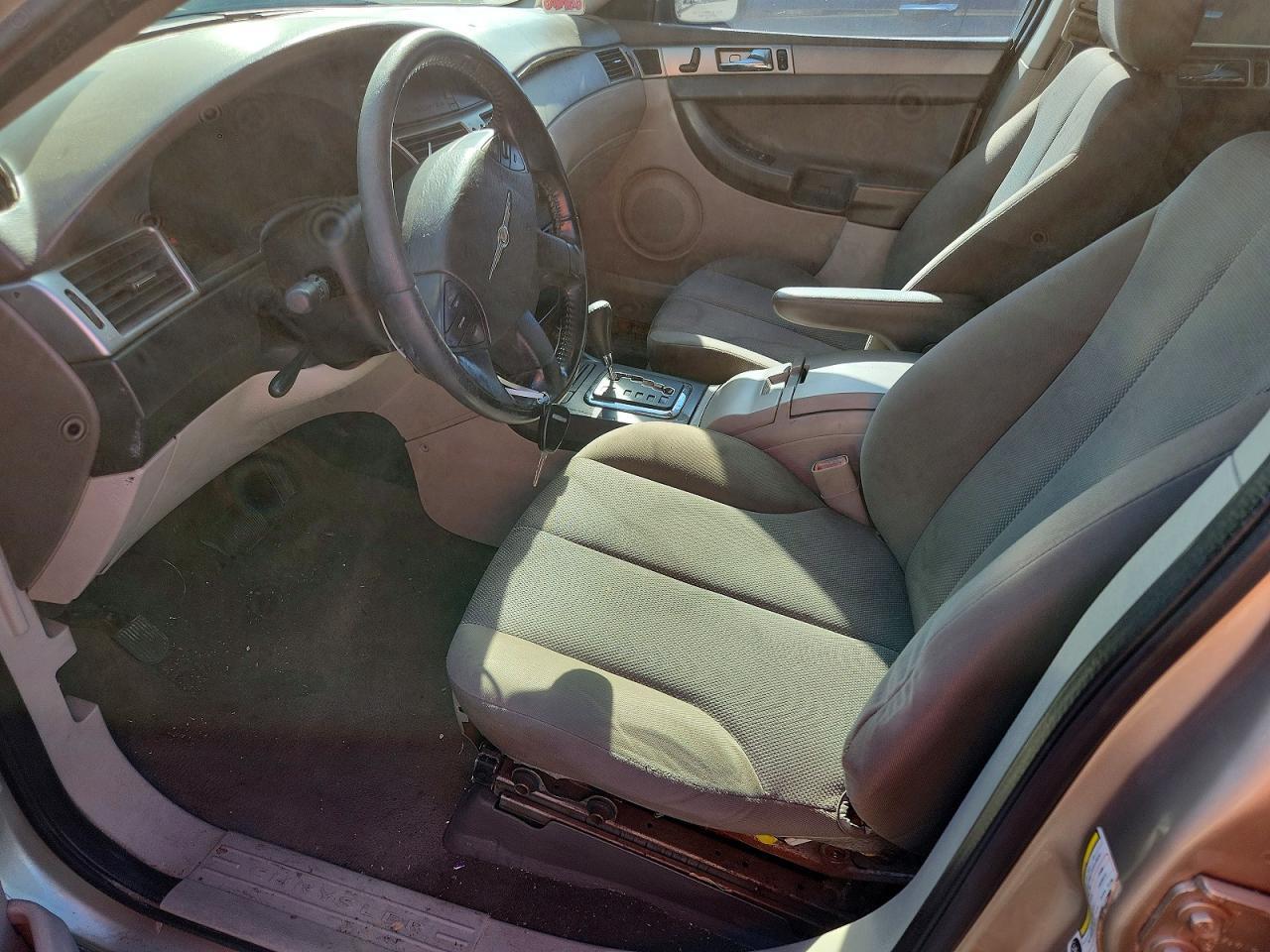 2006 Chrysler Pacifica - Image 7
