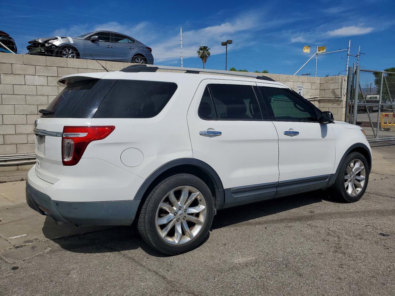 2013 Ford Explorer Xlt - Фото 3