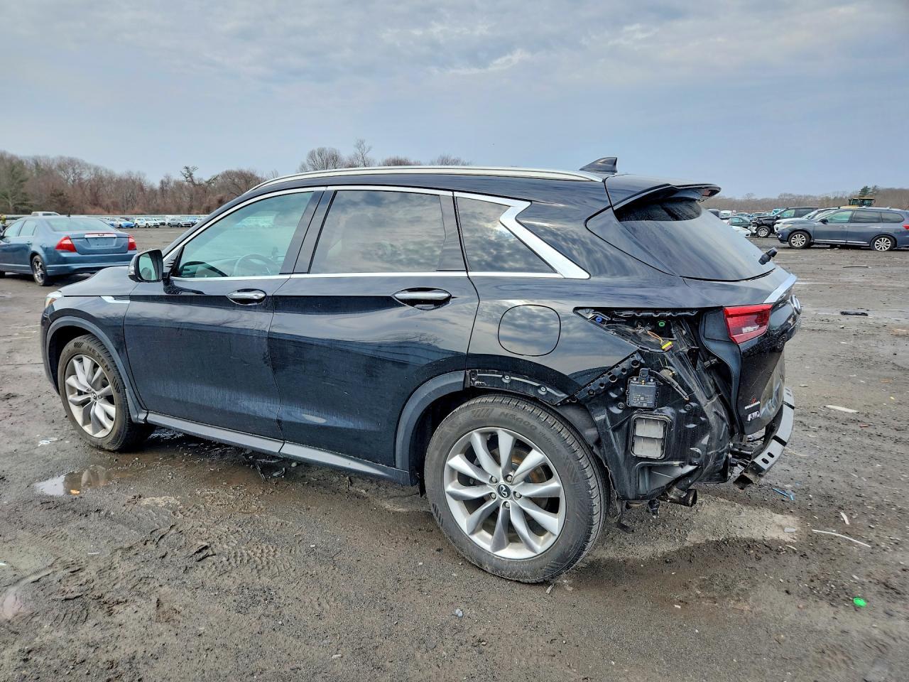 2019 Infiniti Qx50 Essential - Image 2
