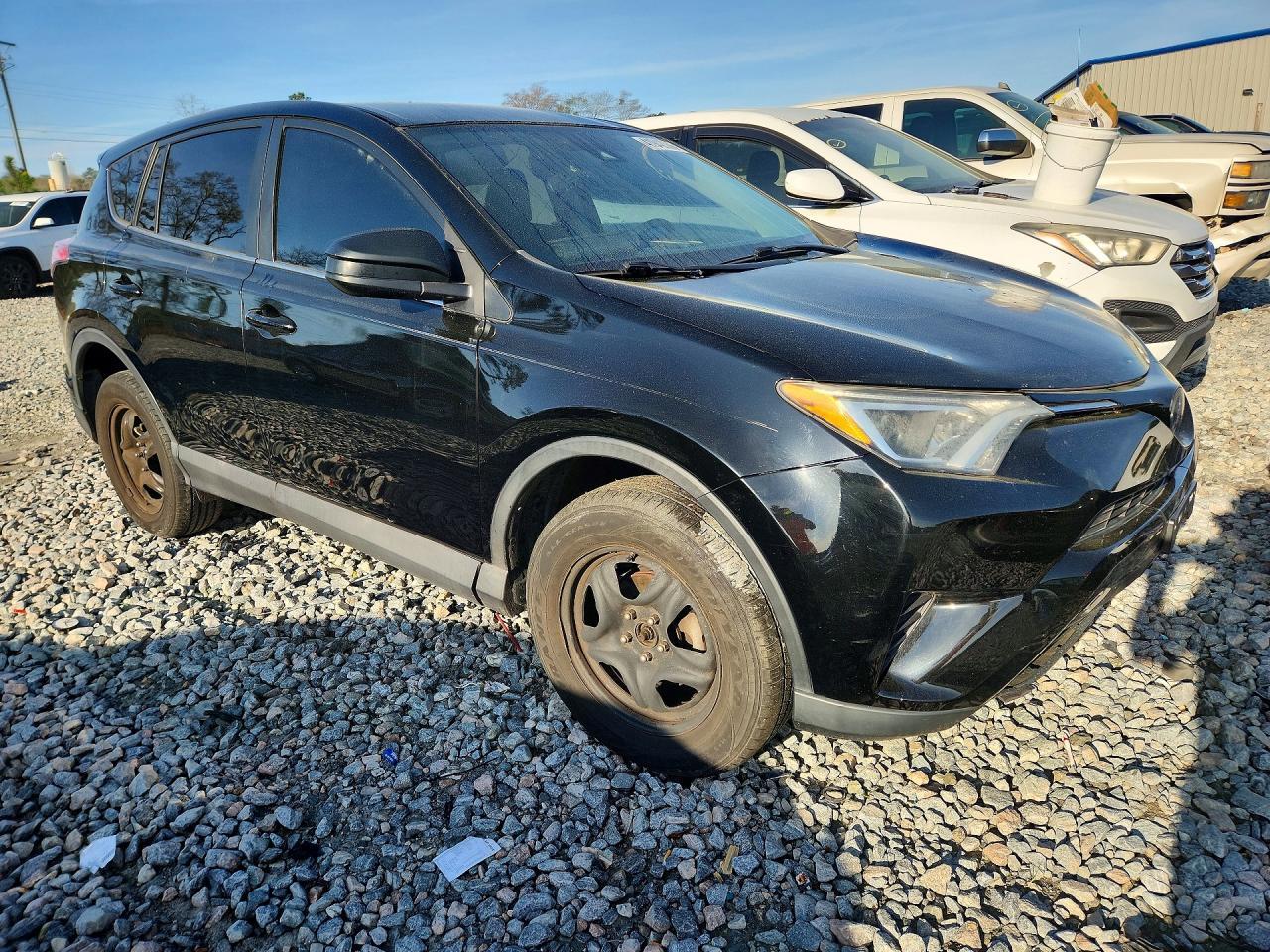 2018 Toyota Rav4 Le - Image 4