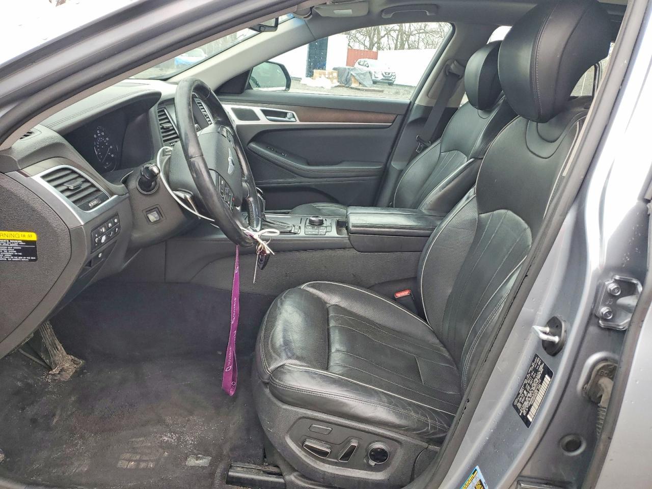 2016 Hyundai Genesis 3.8L - Image 7
