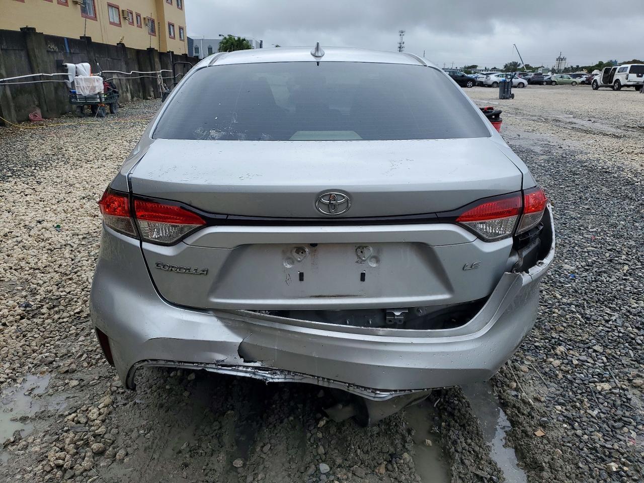 2020 Toyota Corolla Le - Image 6