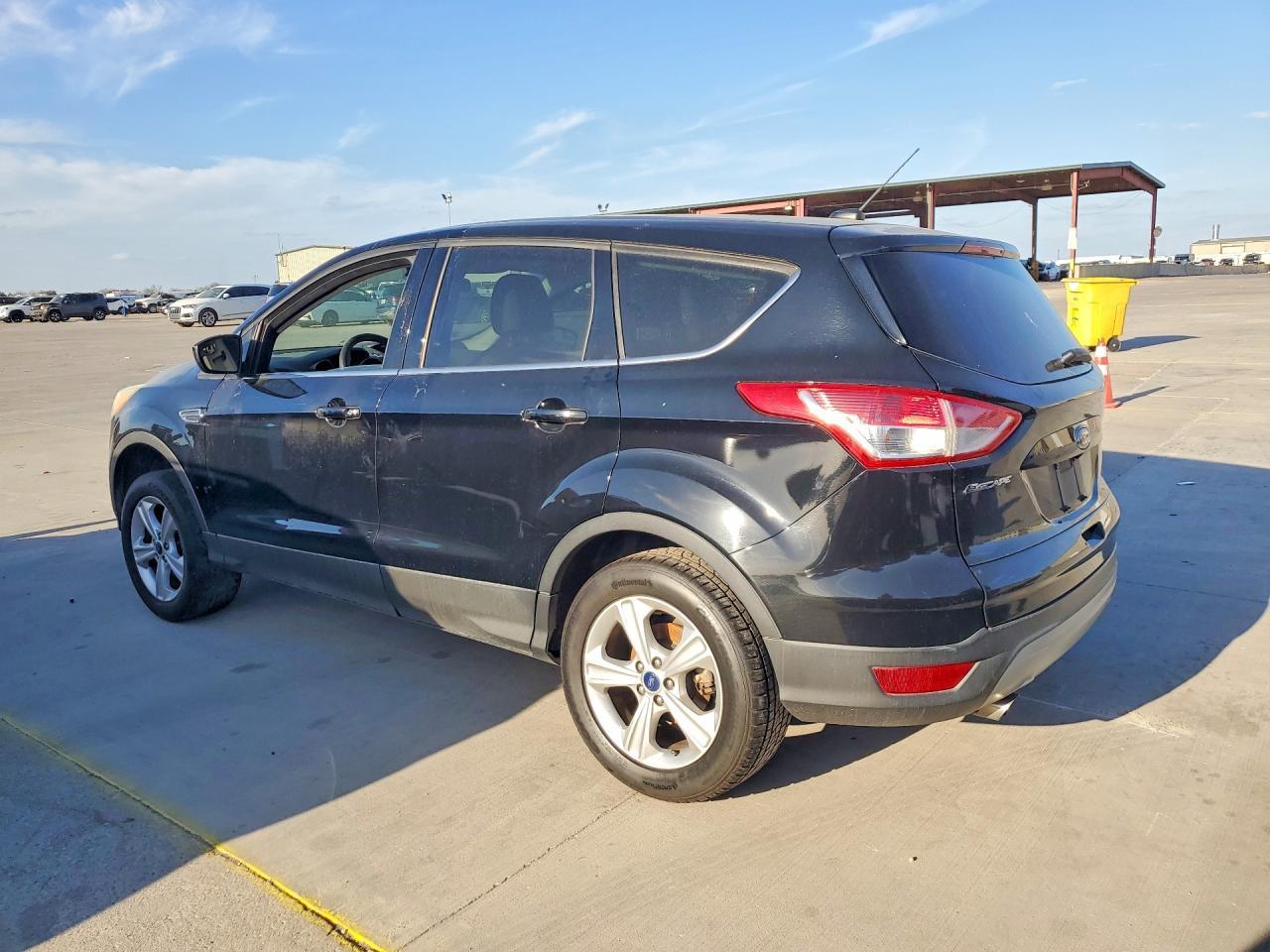 2016 Ford Escape - Image 2
