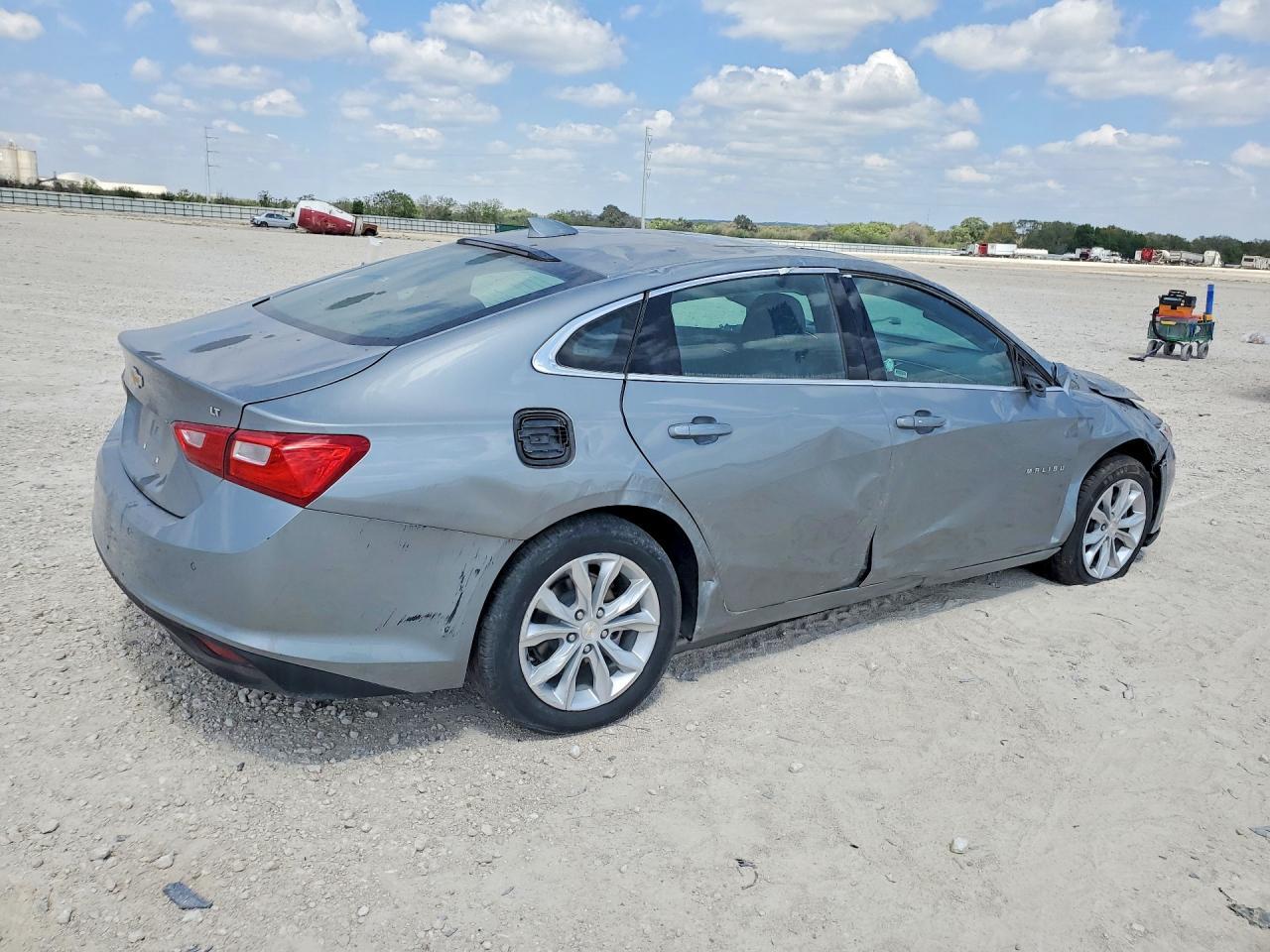 2024 Chevrolet Malibu Lt - Фото 3