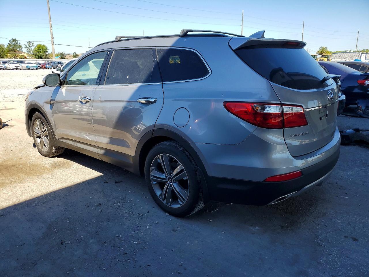 2016 Hyundai Santa Fe Se - Фото 2