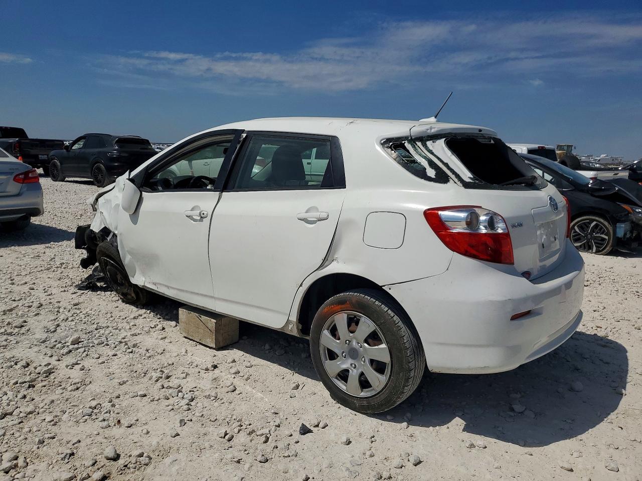 2009 Toyota Matrix Base - Image 2