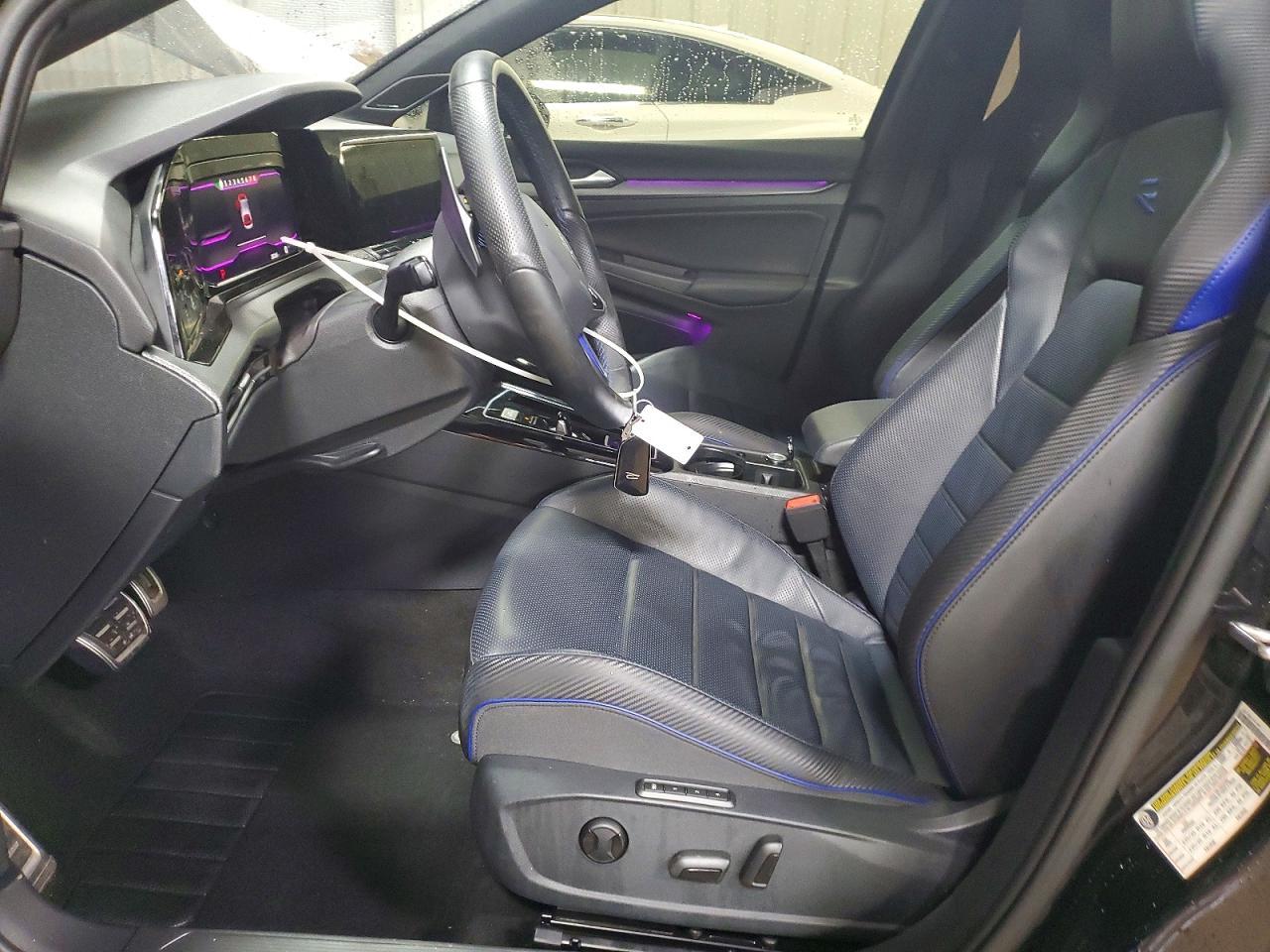 2024 Volkswagen Golf R - Image 7