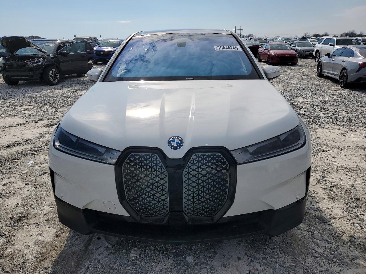 2025 BMW Ix xDrive50 - Image 5