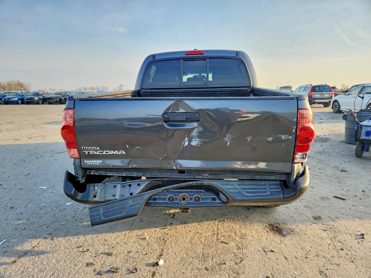 2011 Toyota Tacoma V6 - Фото 6