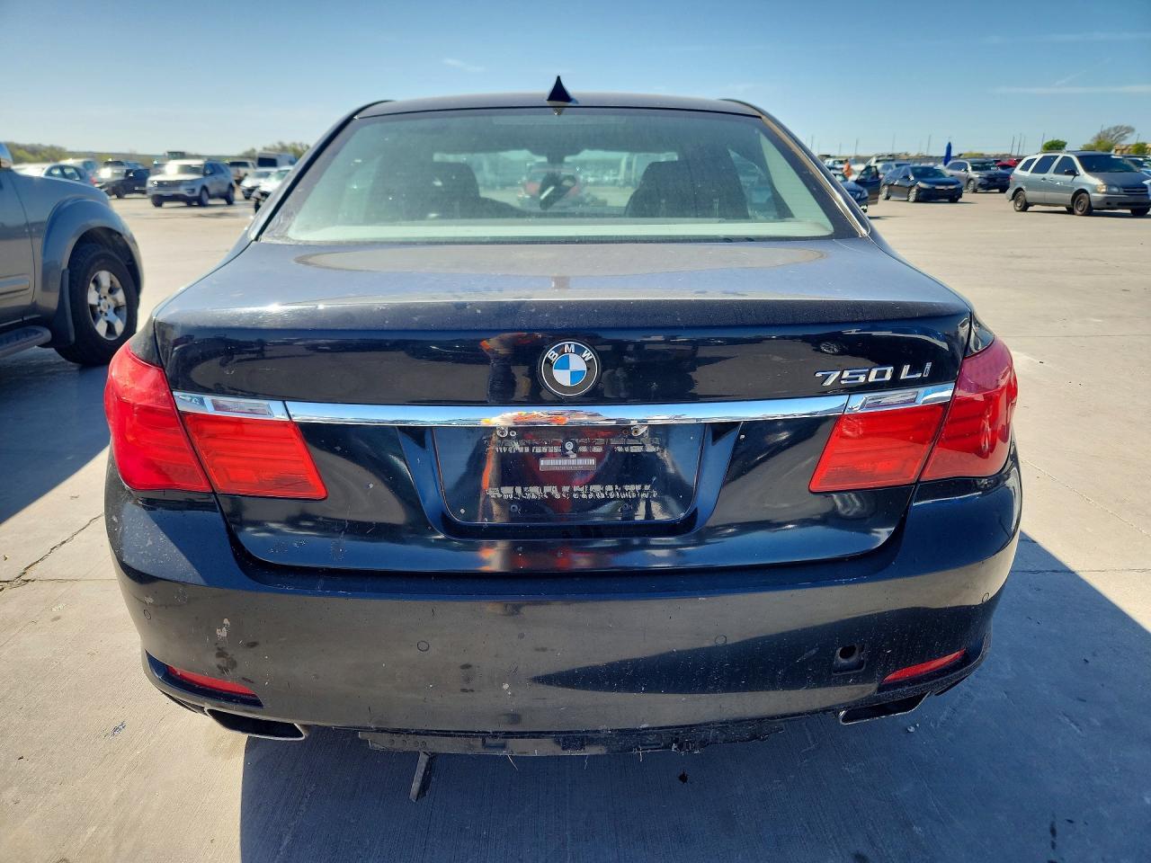 2011 BMW 750 Li - Image 6