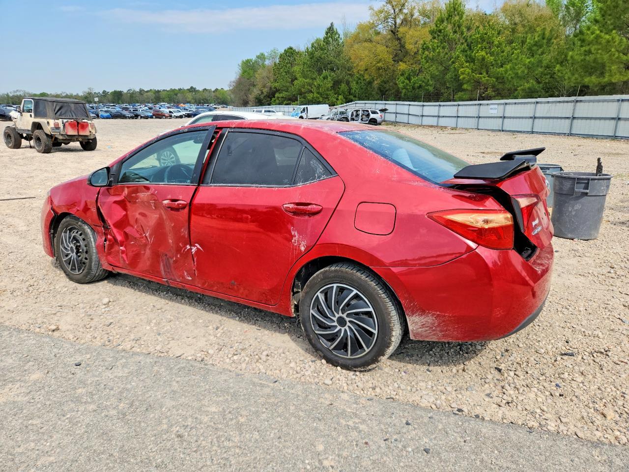 2017 Toyota Corolla Le - Фото 2