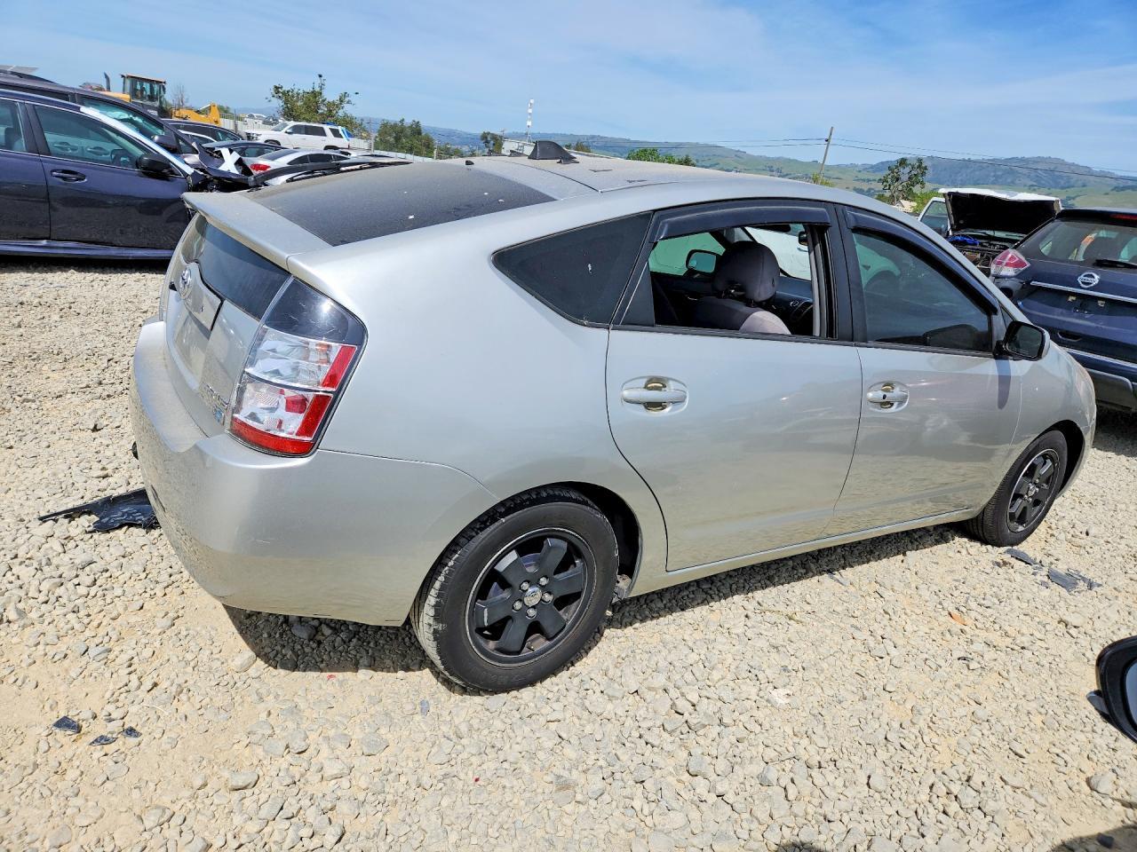 2004 Toyota Prius Base - Image 3