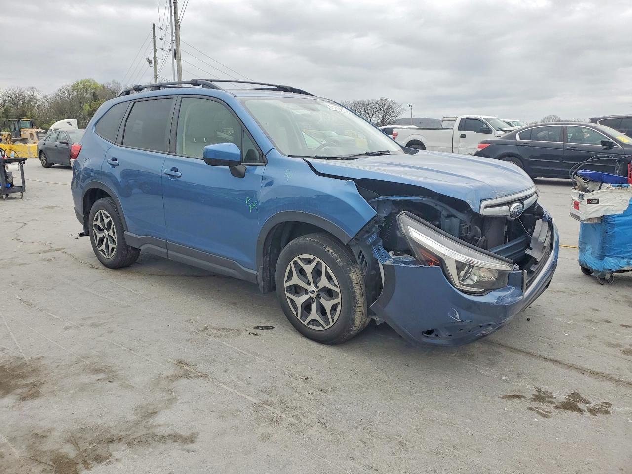 2020 Subaru Forester Premium - Фото 4