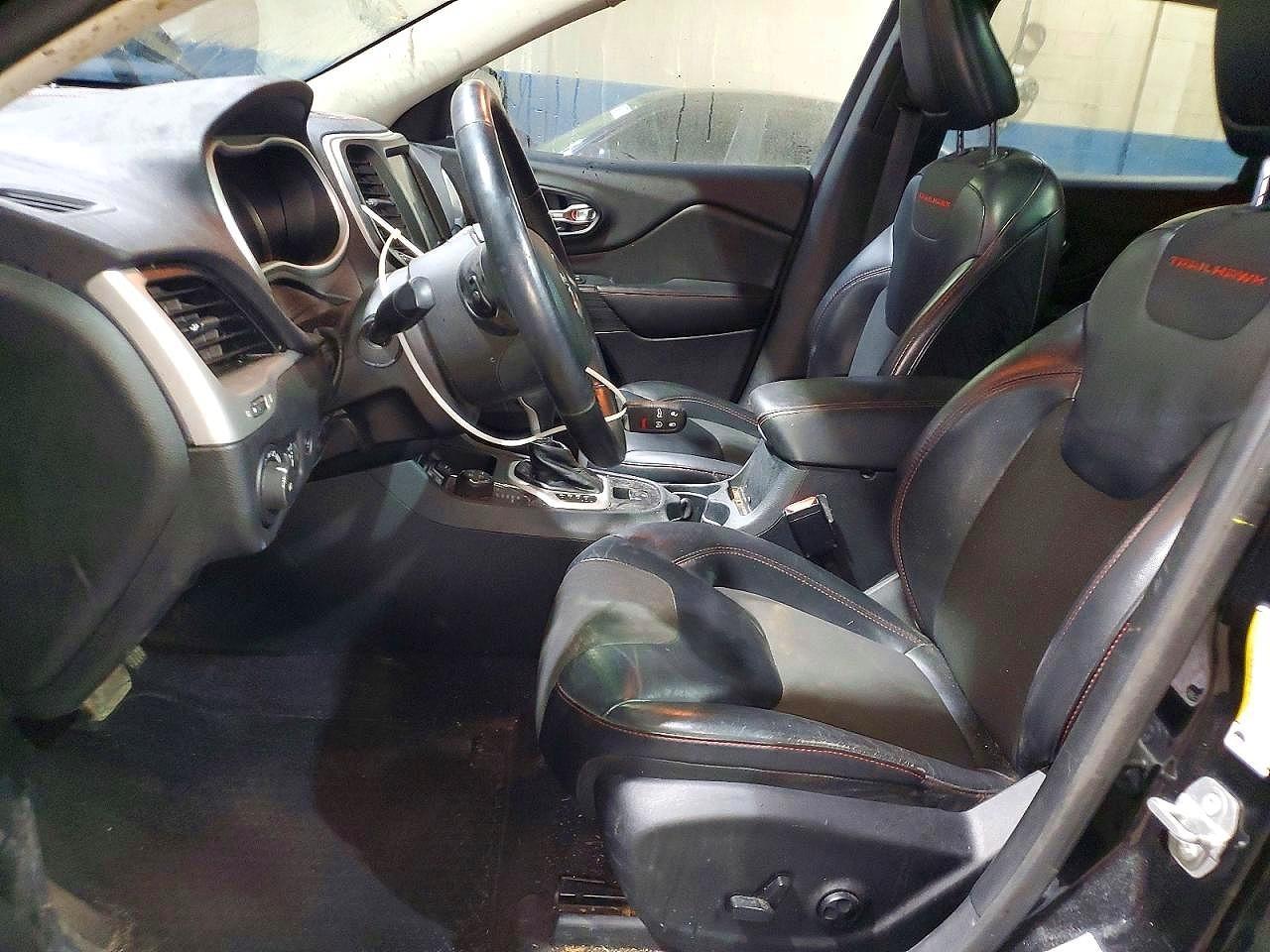 2016 Jeep Cherokee Trailhawk - Image 7