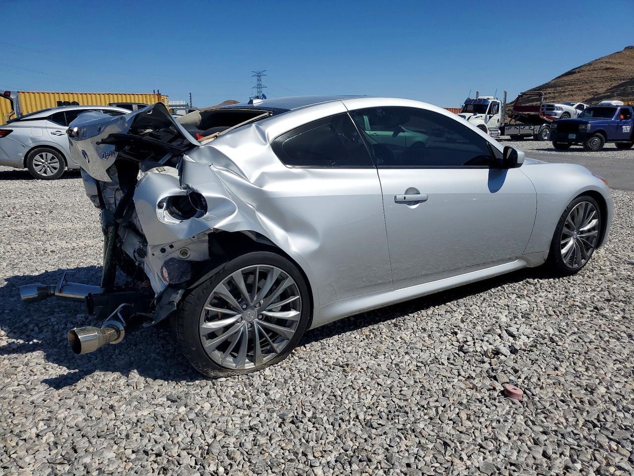 2015 Infiniti Q60 - Фото 3