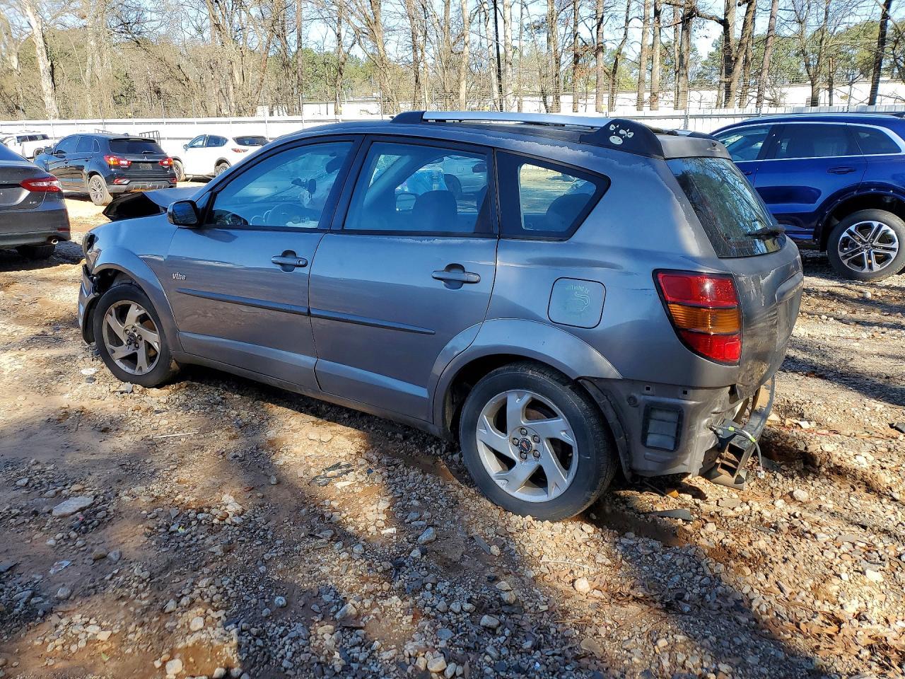 2004 Pontiac Vibe - Фото 2