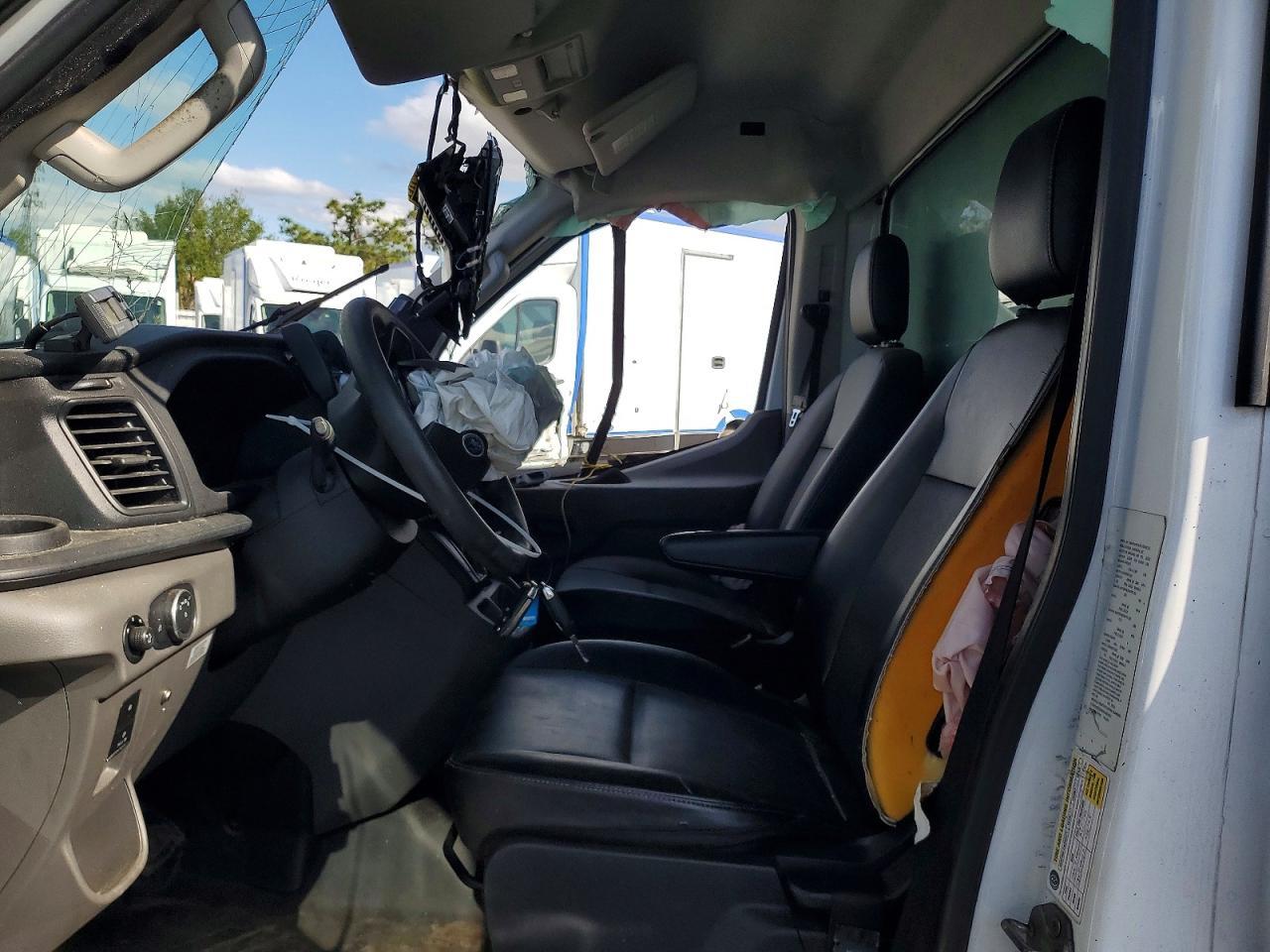 2021 Ford Transit Delivery Truck - Фото 7