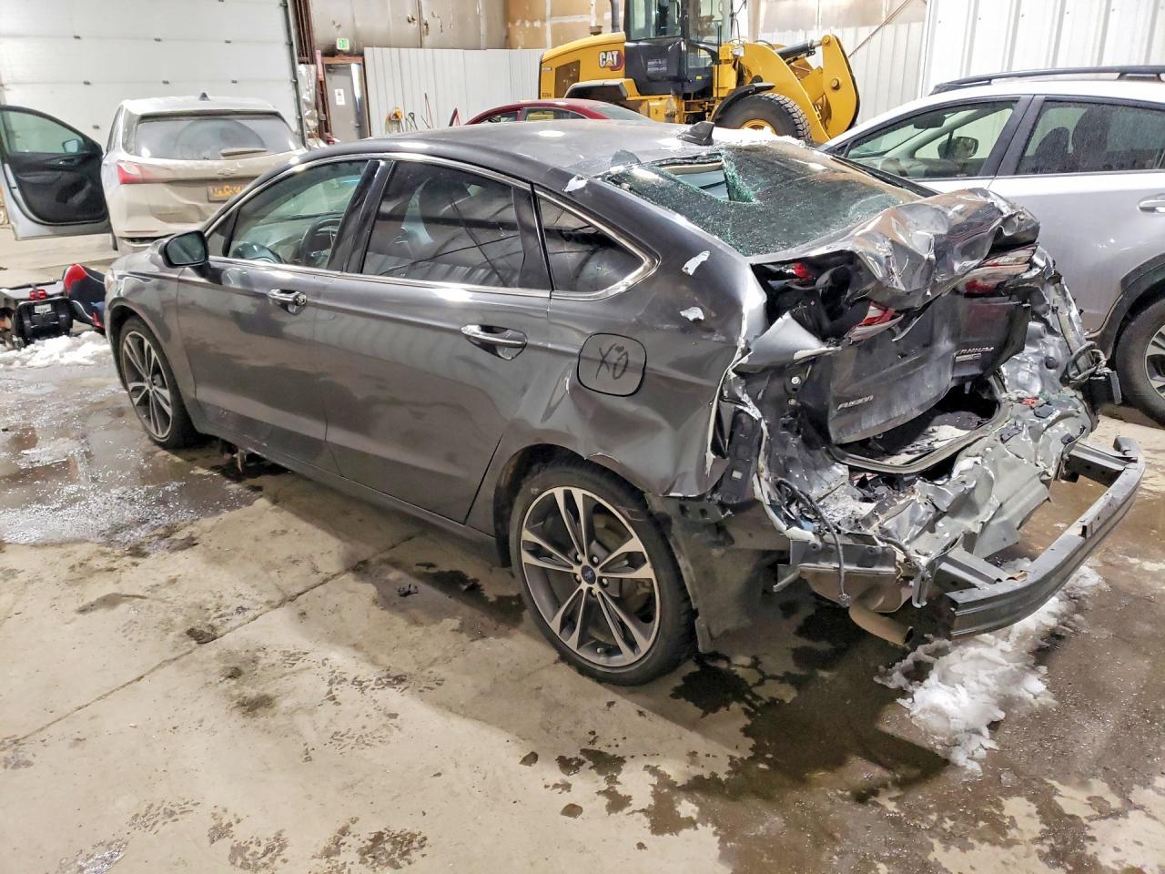 2020 Ford Fusion Titanium - Фото 2