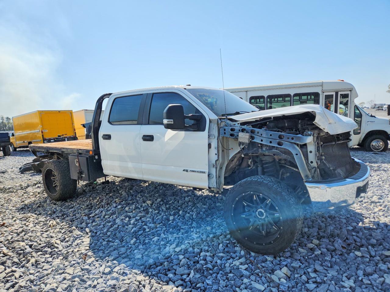 2018 Ford F250 Super Duty Flatbed Truck - Фото 4
