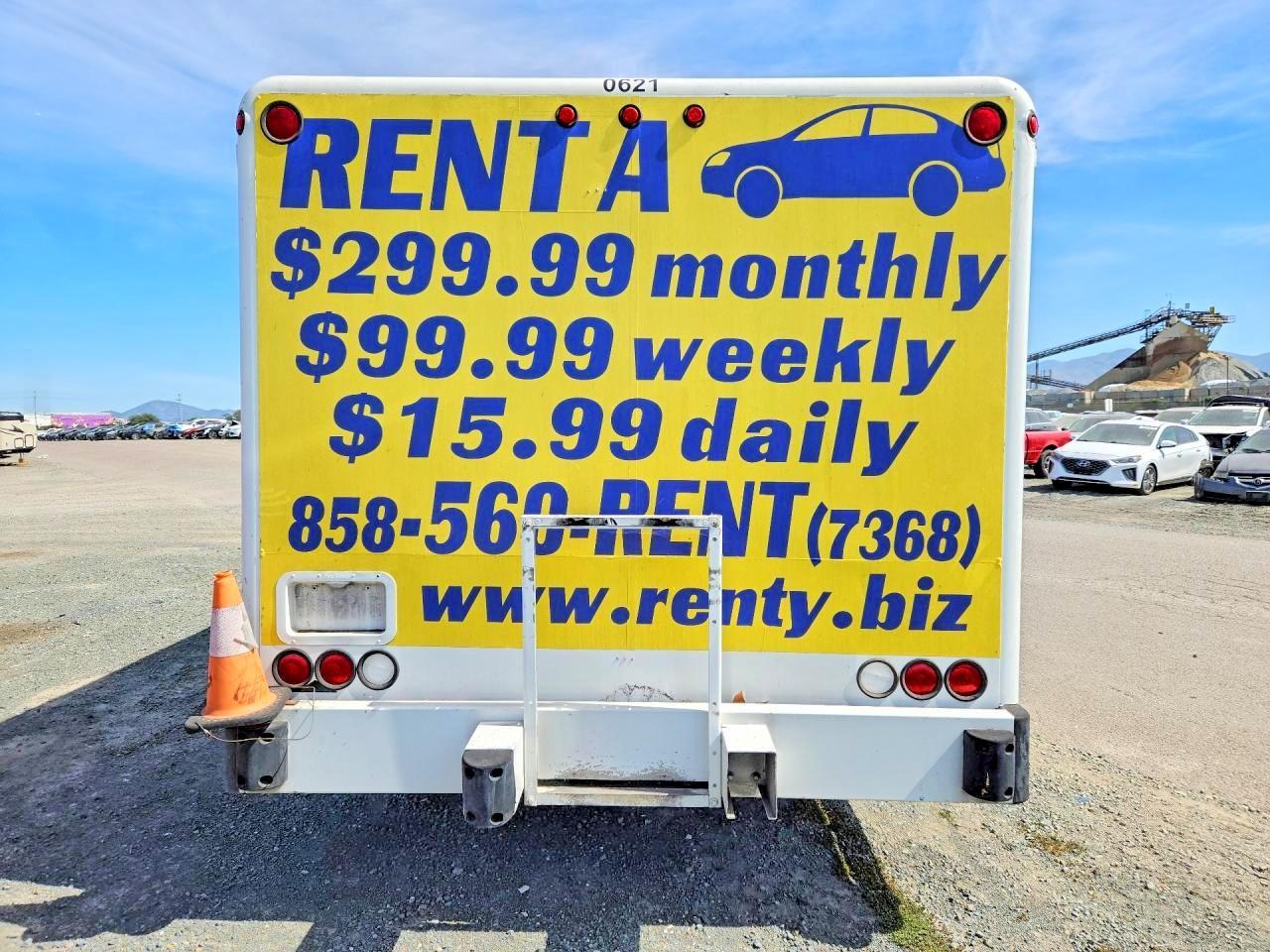 2006 Chevrolet Express Box Truck - Image 6