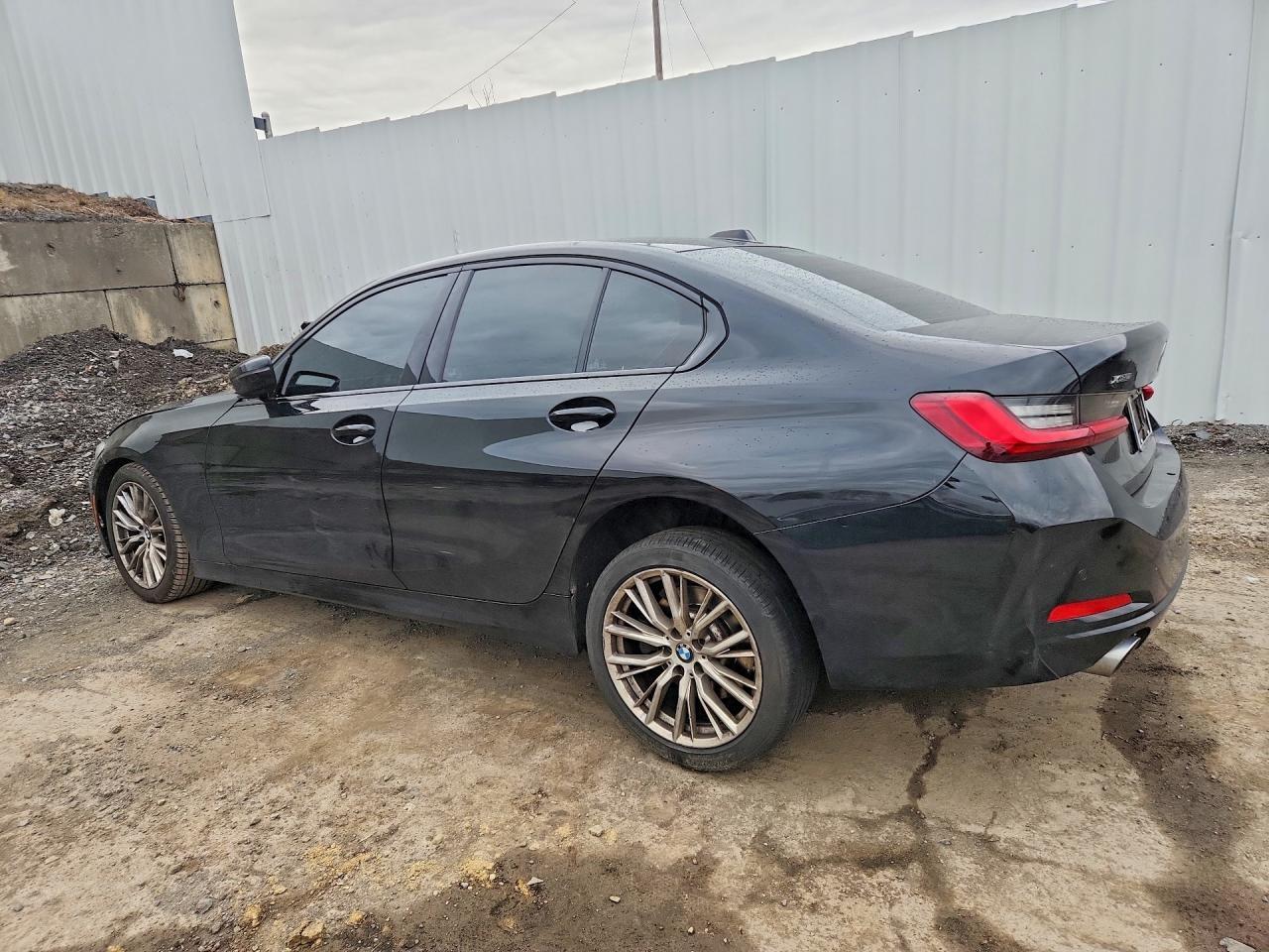 2023 BMW 330Xi - Image 2