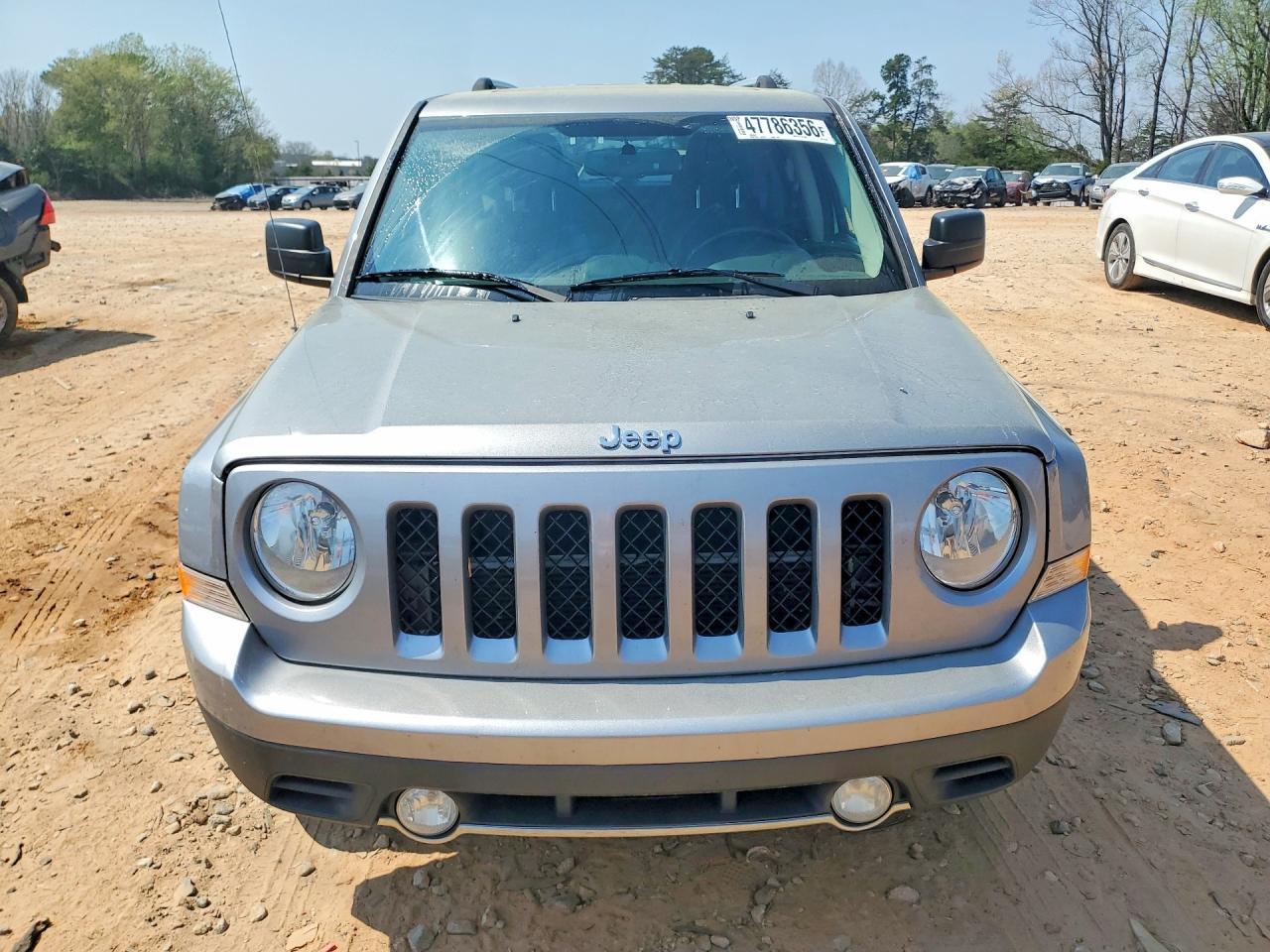 2016 Jeep Patriot Latitude - Image 5