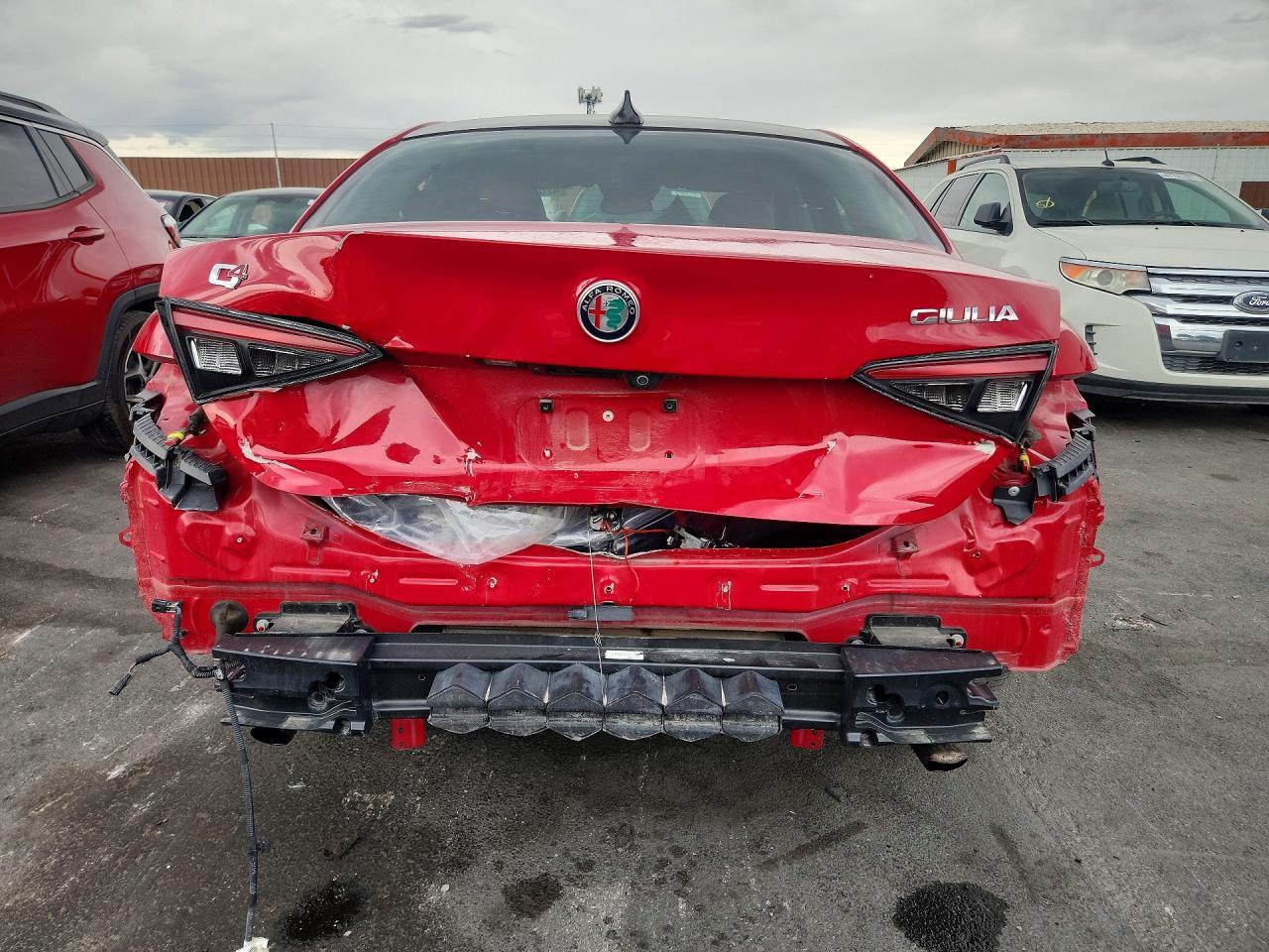 2018 Alfa Romeo Giulia Ti Q4 - Фото 6