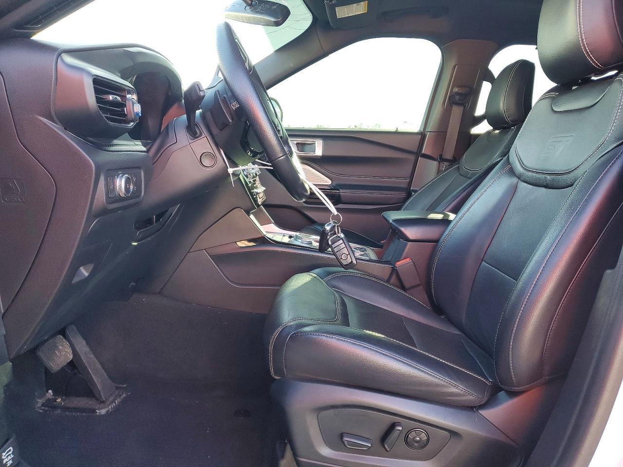 2022 Ford Explorer St - Image 7