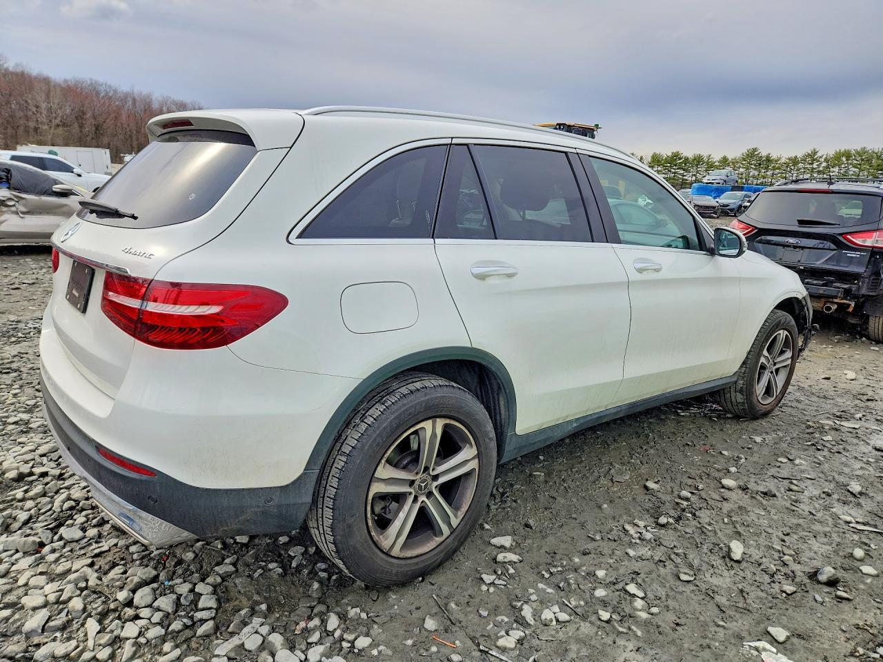 2019 Mercedes Benz Glc 300 4Matic - Фото 3
