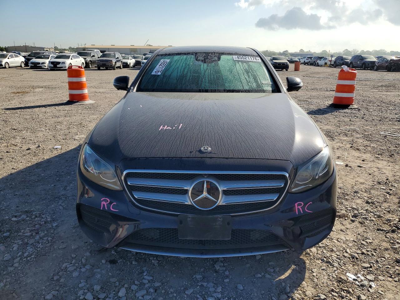 2017 Mercedes-Benz E 300 - Фото 5