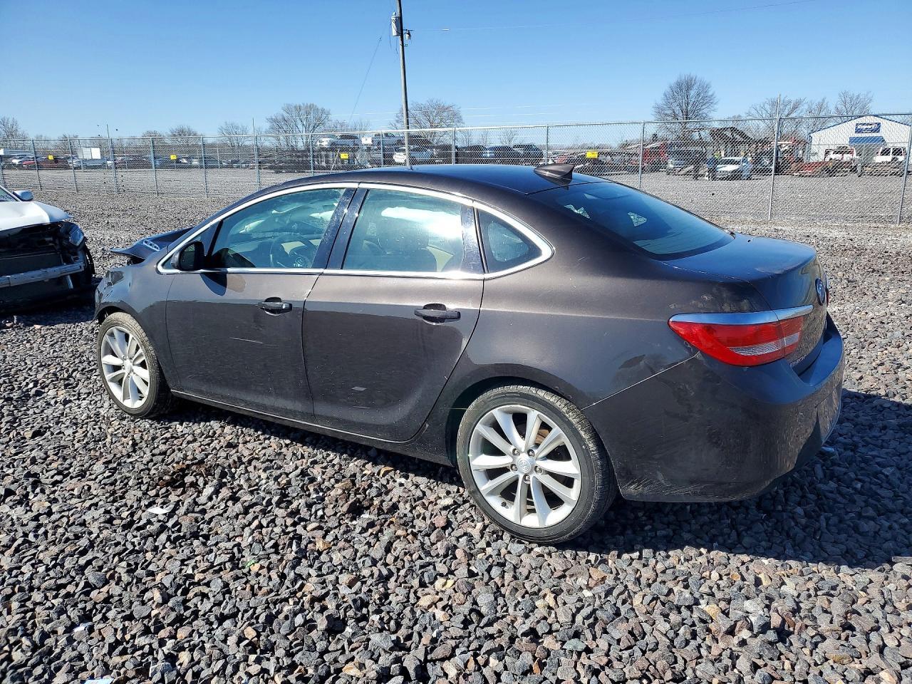 2016 Buick Verano Convenience - Фото 2