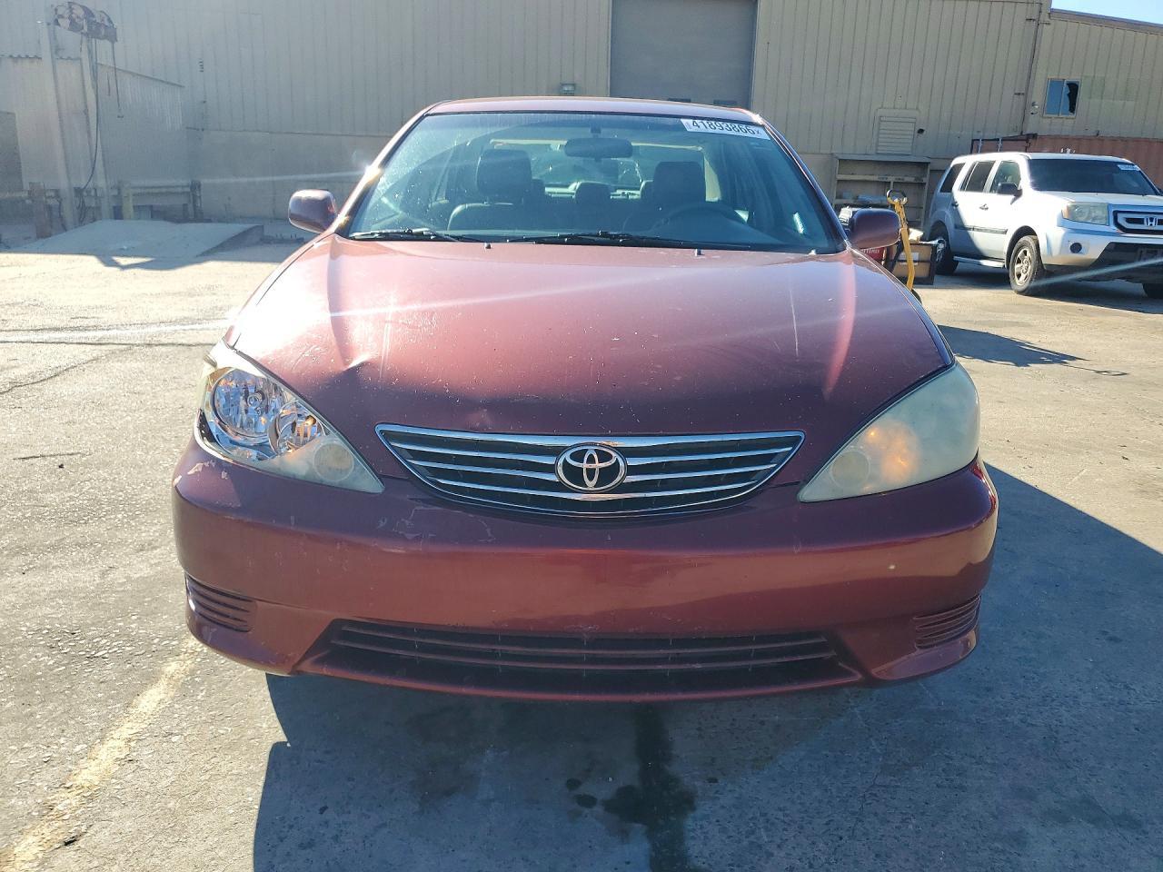 2005 Toyota Camry Le - Фото 5