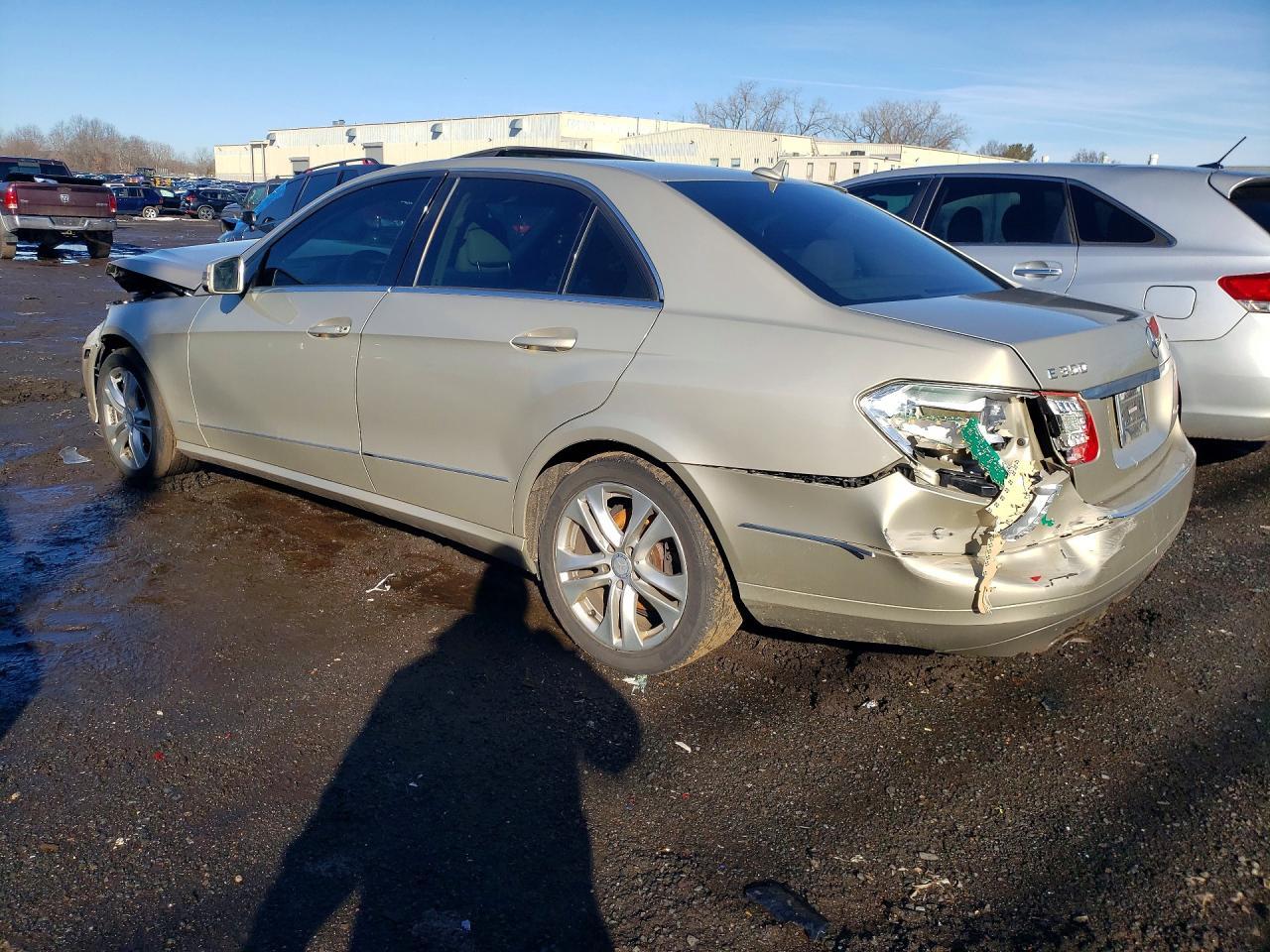 2010 Mercedes Benz E 350 4Matic - Image 2