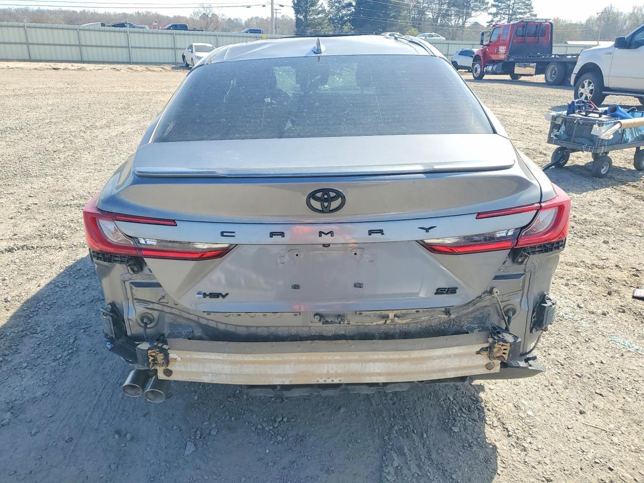 2025 Toyota Camry Se - Image 6