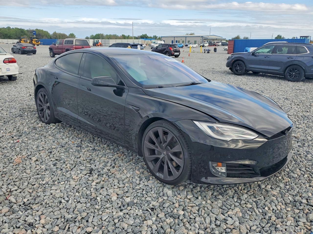 2020 Tesla Model S - Фото 4