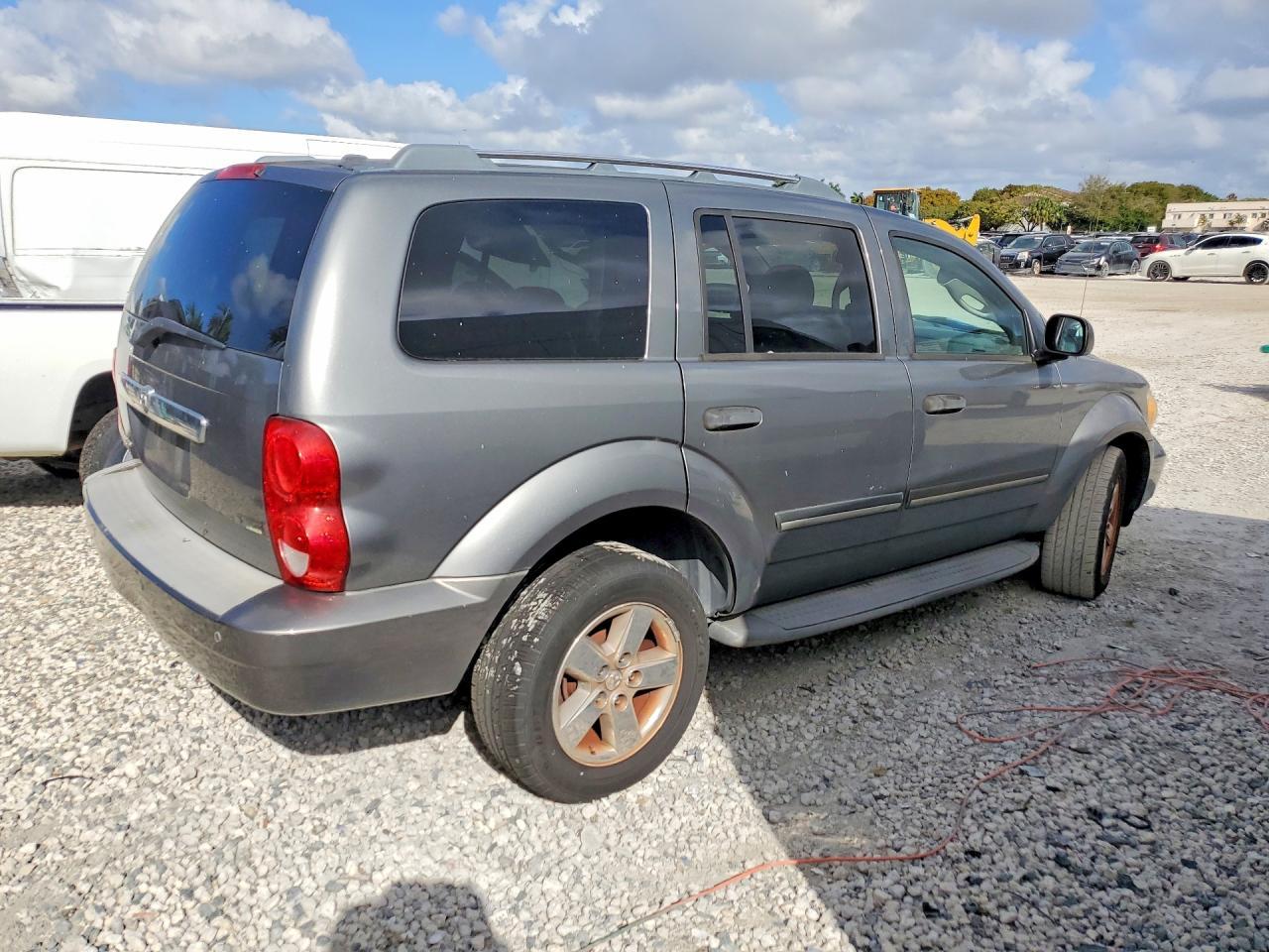 2007 Dodge Durango Limited - Image 3