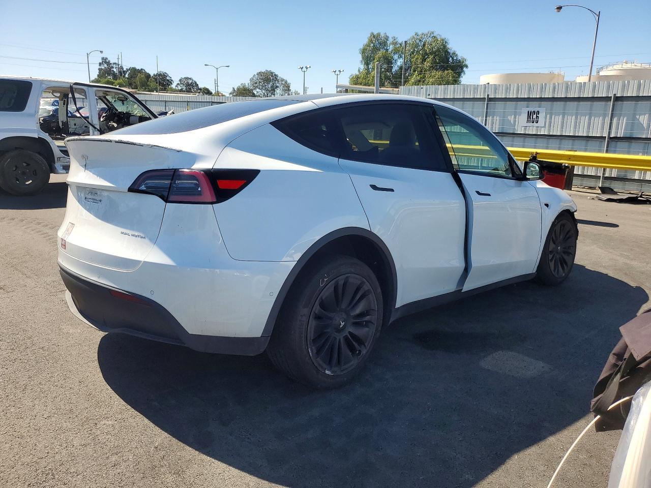 2021 Tesla Model Y - Фото 3