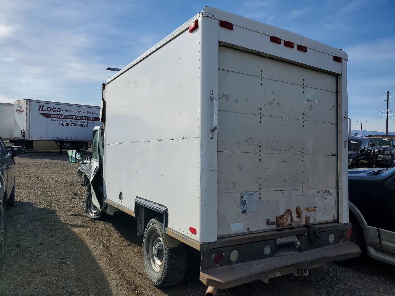 2000 Chevrolet Express G3500 Delivery Truck - Image 2