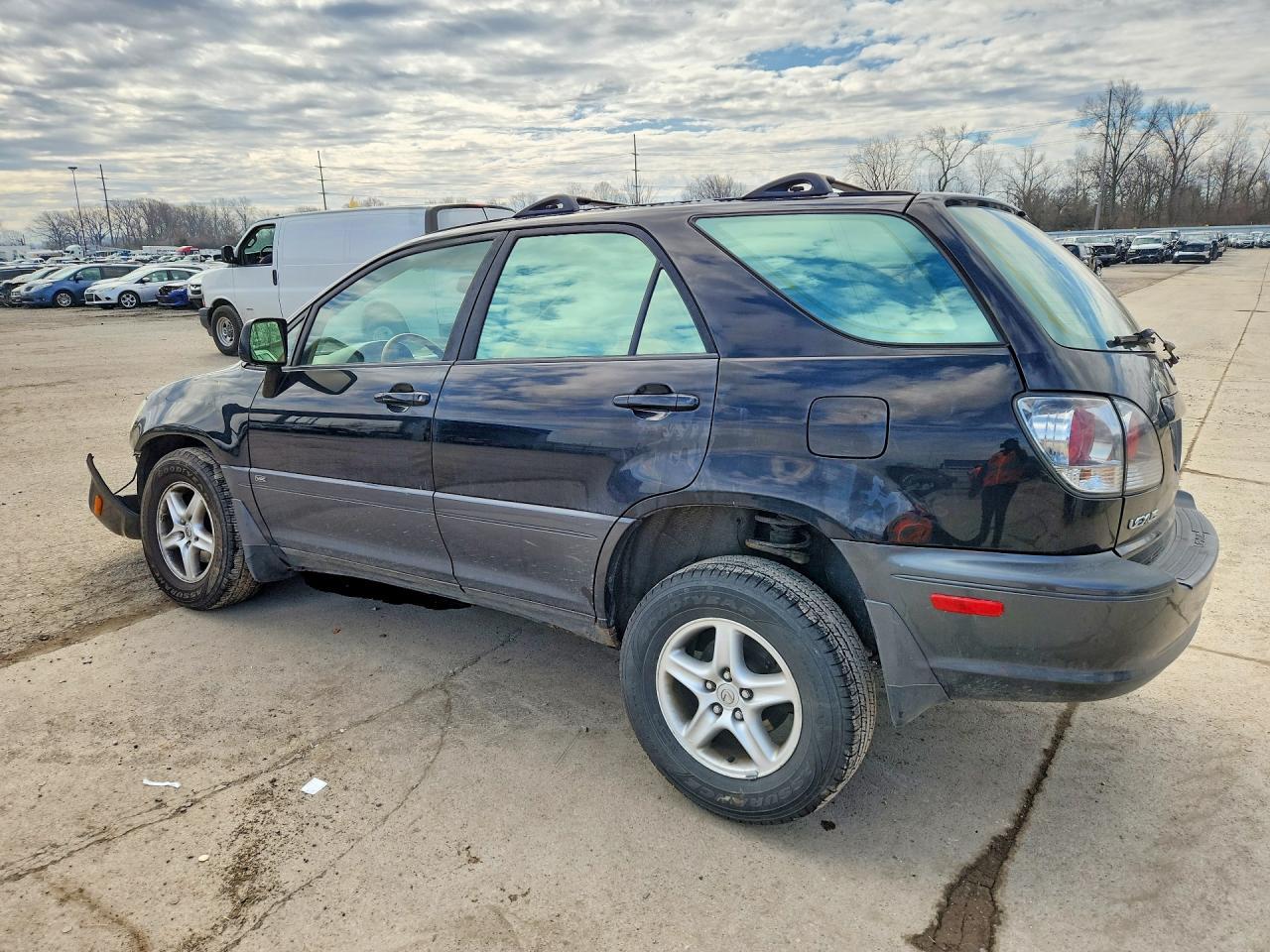 2002 Lexus Rx 300 Base - Image 2
