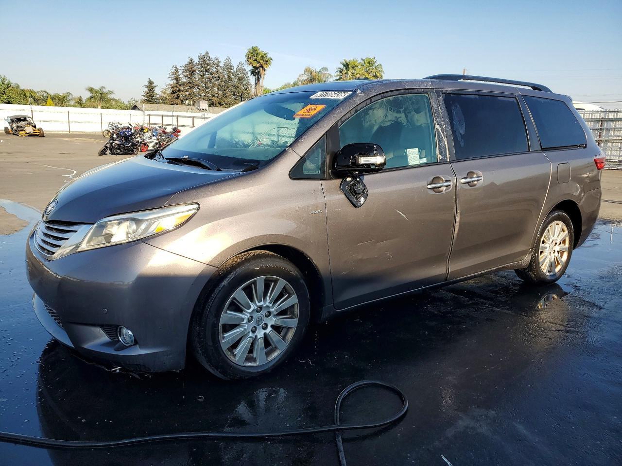 2016 Toyota Sienna Limited 7-Passenger