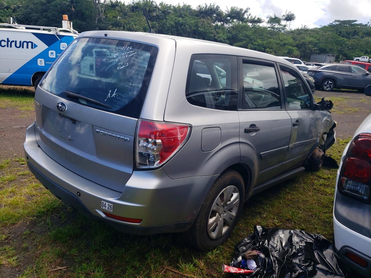 2010 Subaru Forester 2.5X - Фото 3