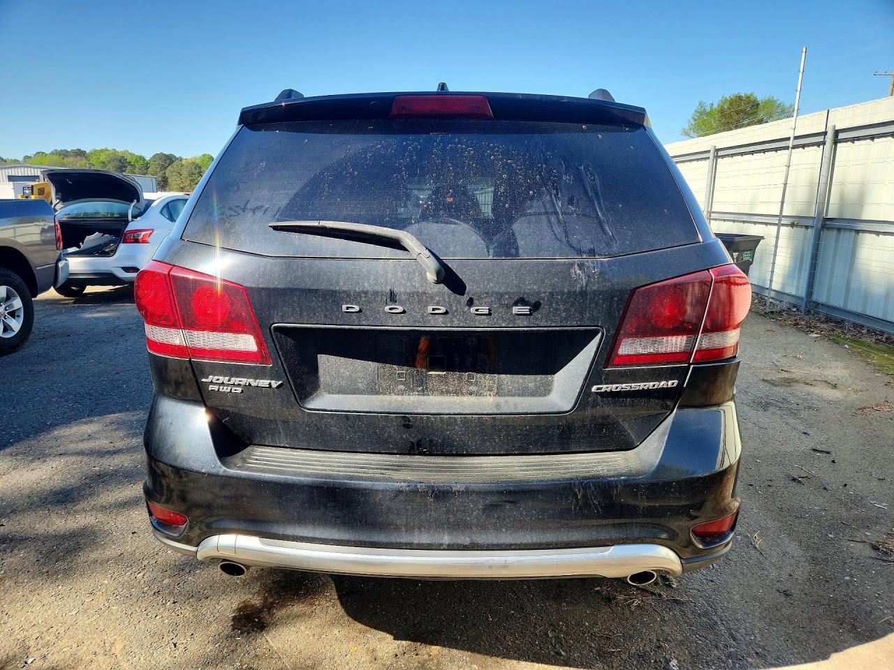 2017 Dodge Journey Crossroad - Image 6