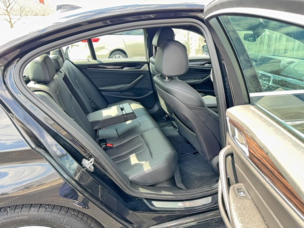 2018 BMW 530 Xi - Фото 6